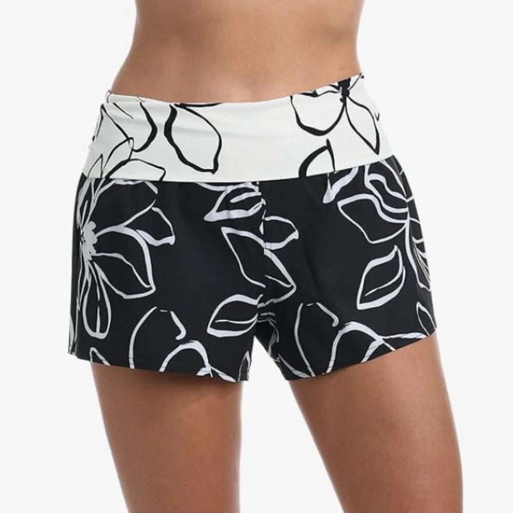NWT La Blanca Moonlit Black & White Floral Swim Shorts -size Medium